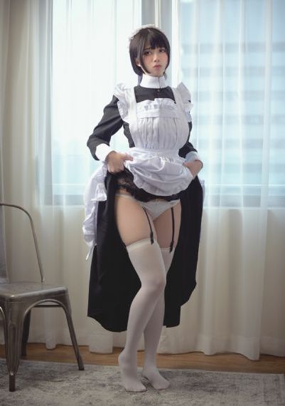 年轻漂亮的女邻居2