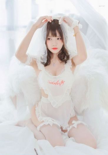 丝袜玉足小说
