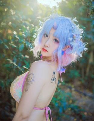含着她的花蒂啃咬高潮69电影